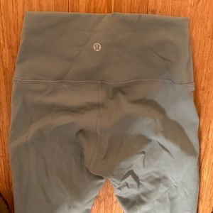 Lululemon wunder trains